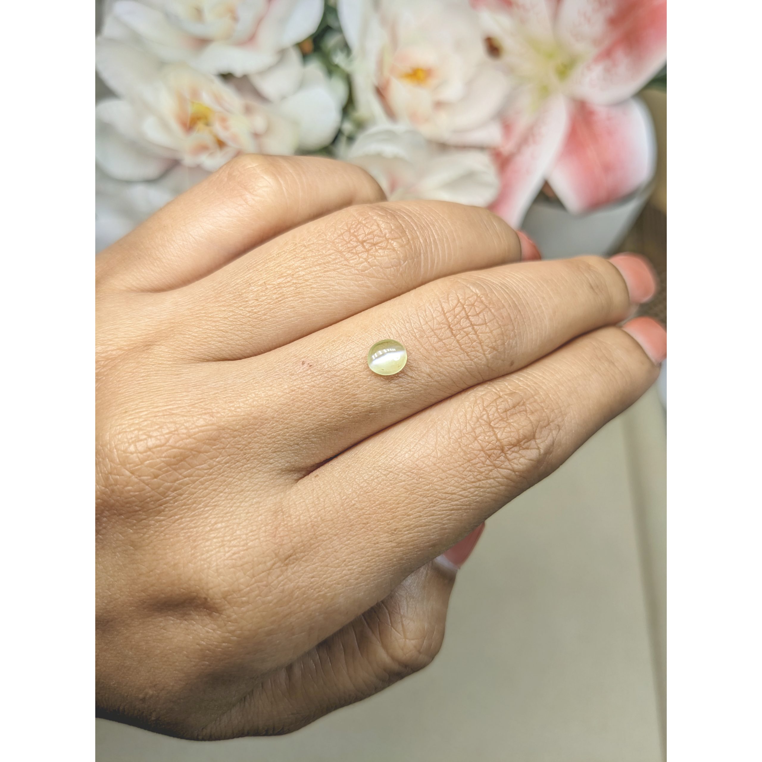 0.50 Ct. Yellowish Green Cabochon Chrysoberyl - Image 3