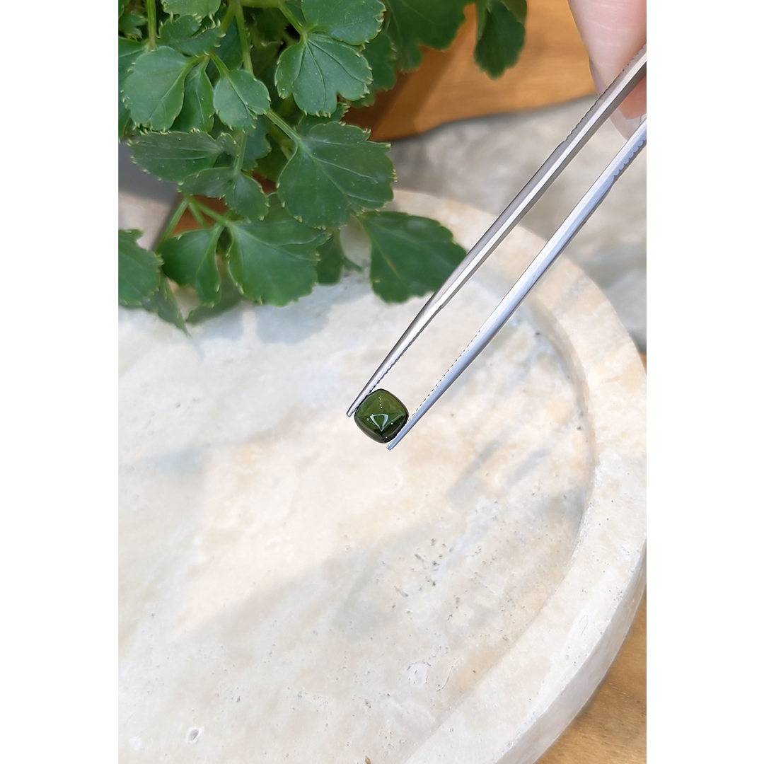 1.55 Ct. Green Cabochon Tourmaline - Image 2